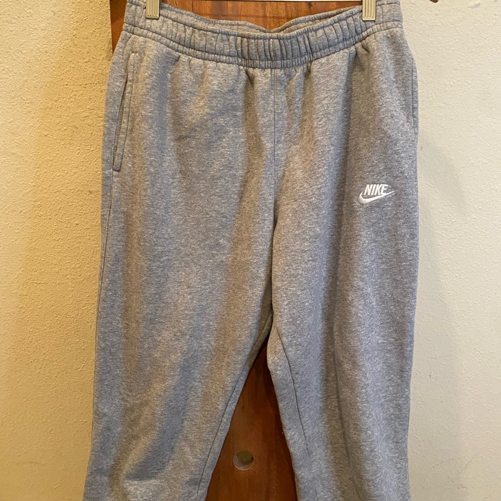 Nike men’s sweatpants